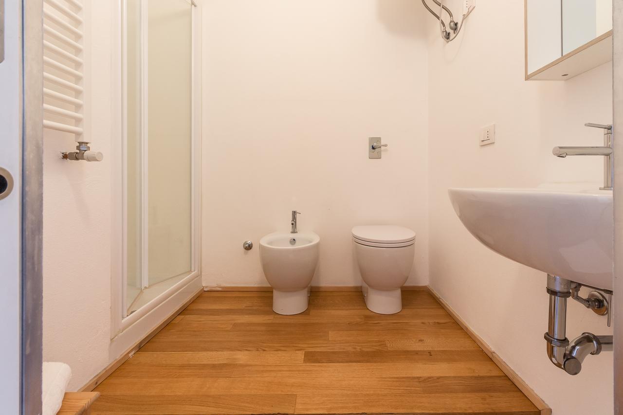 Alessia'S Flat- L'8 E Mezzo Apartment Milano Ngoại thất bức ảnh